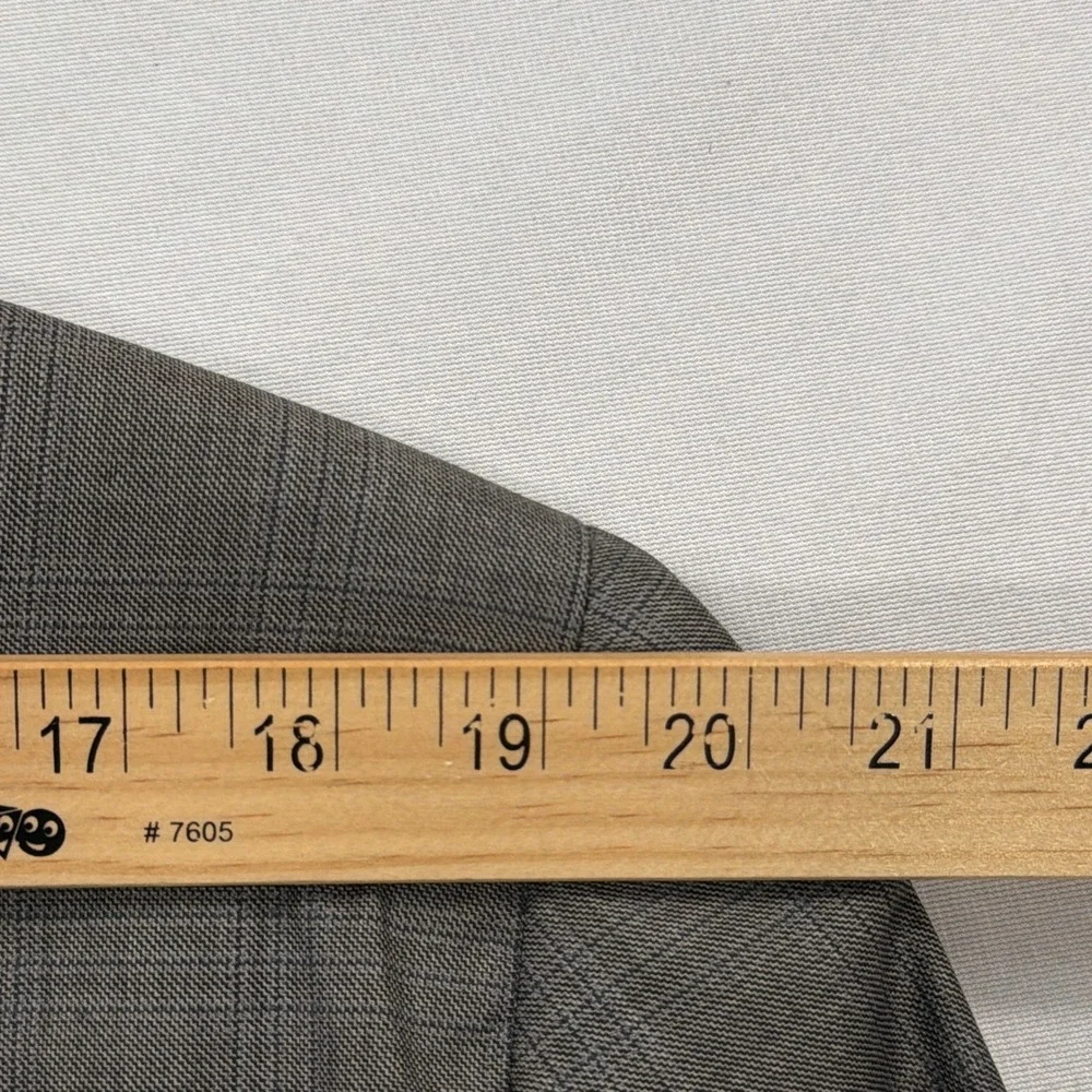 Loro Piana Sport Coat Super 130s Wool Plaid Grey Mens 44S Cremieux